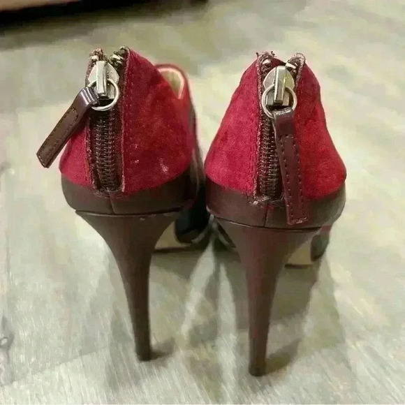 GX By Gwen Stefani Kameko Suede Heels - Picture 7 of 12